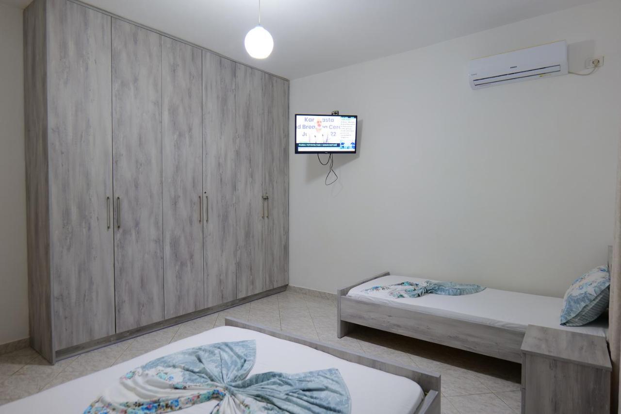 Hotel Panorama Piqeras 外观 照片