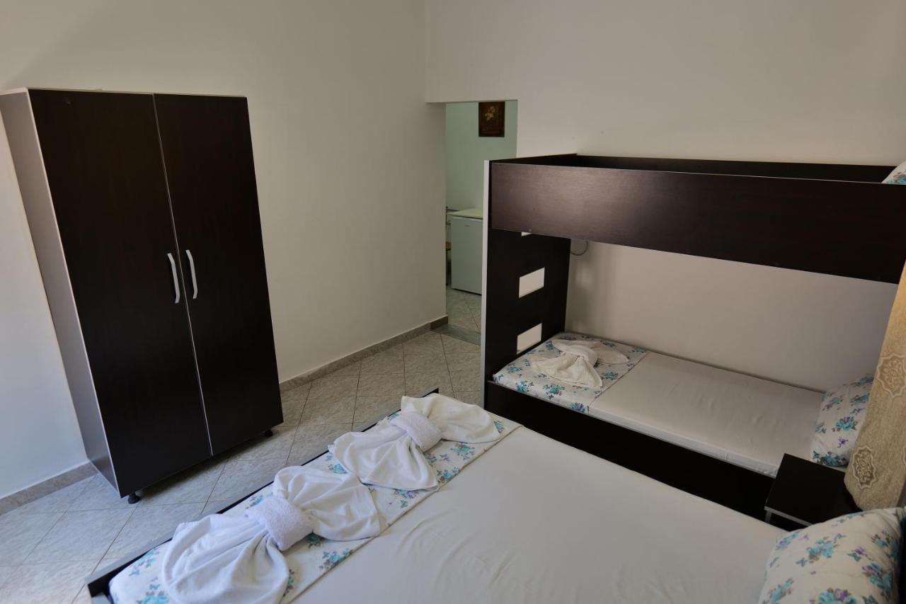 Hotel Panorama Piqeras 外观 照片