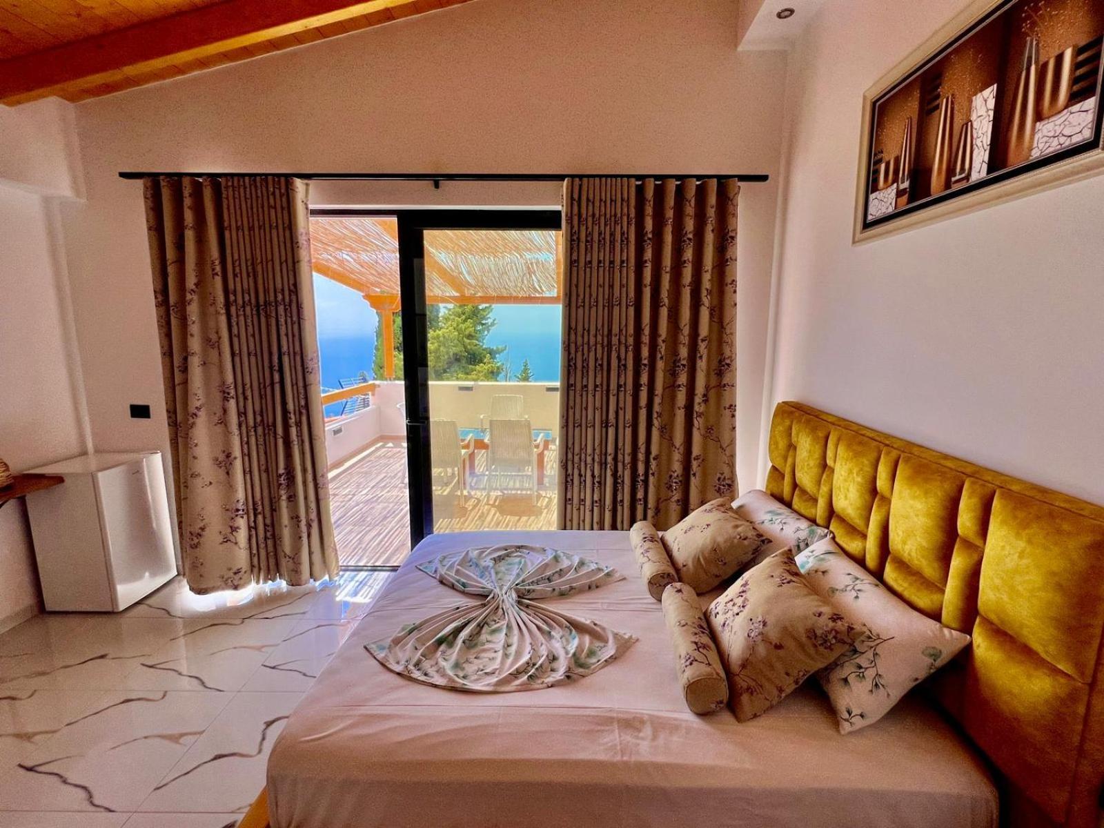 Hotel Panorama Piqeras 外观 照片
