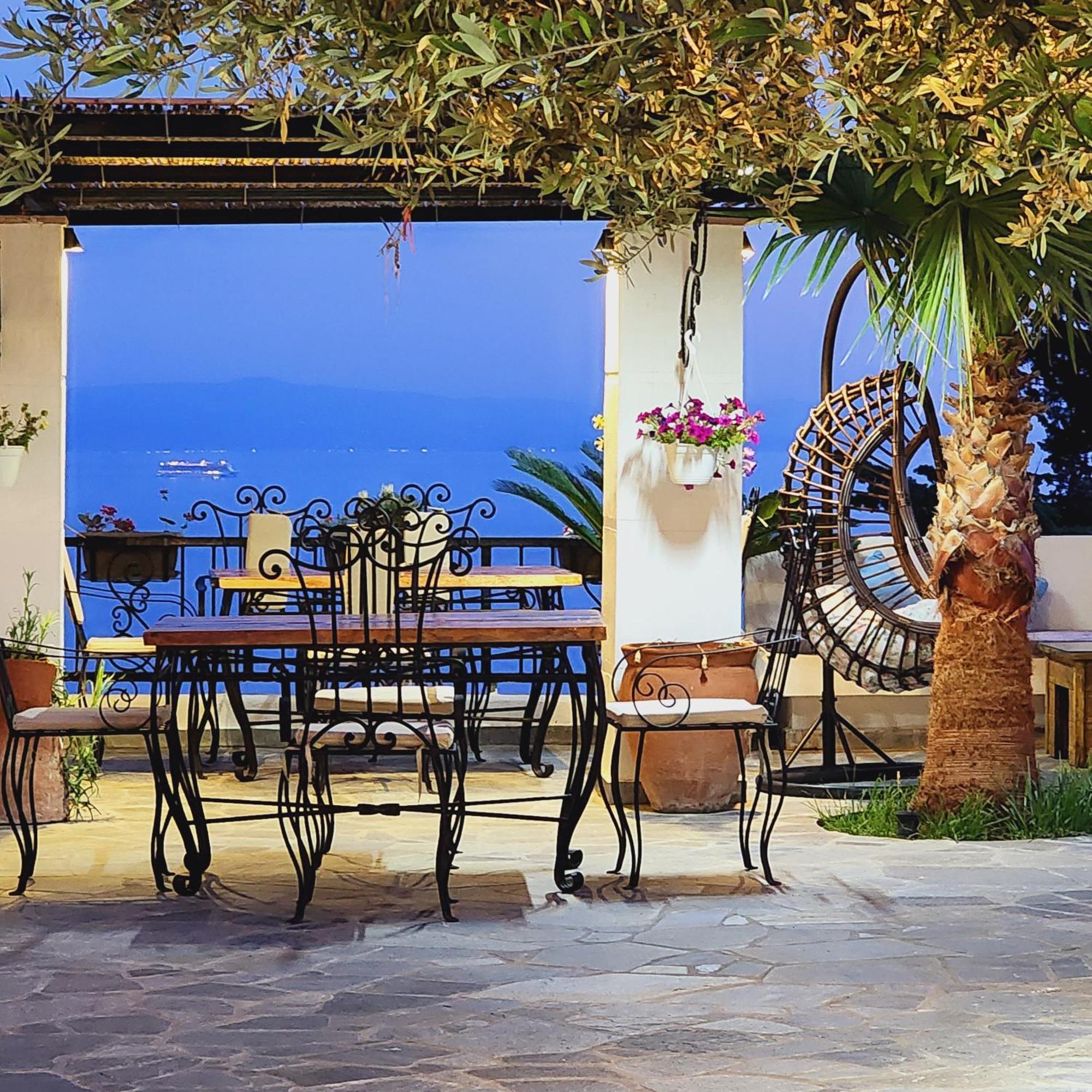 Hotel Panorama Piqeras 外观 照片